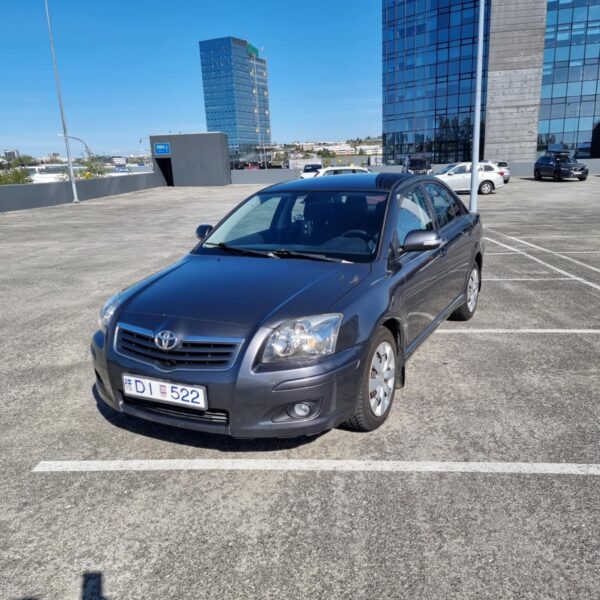 Toyota Avenis