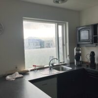 Reisulegt tveggja hæða íbúðarhús með bílskúr - Image 5